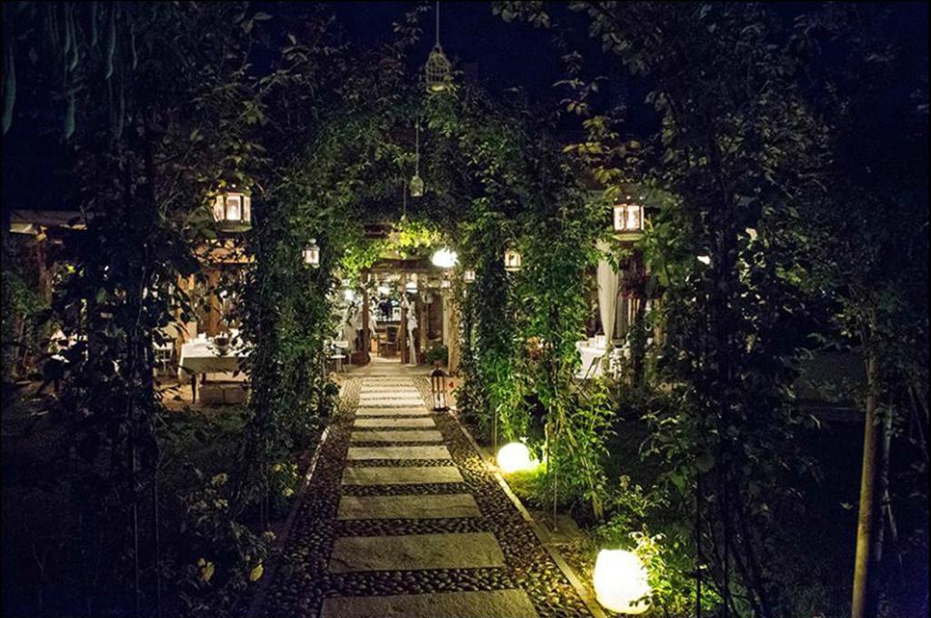 La Via' Bed & Breakfast Cavour Bagian luar foto